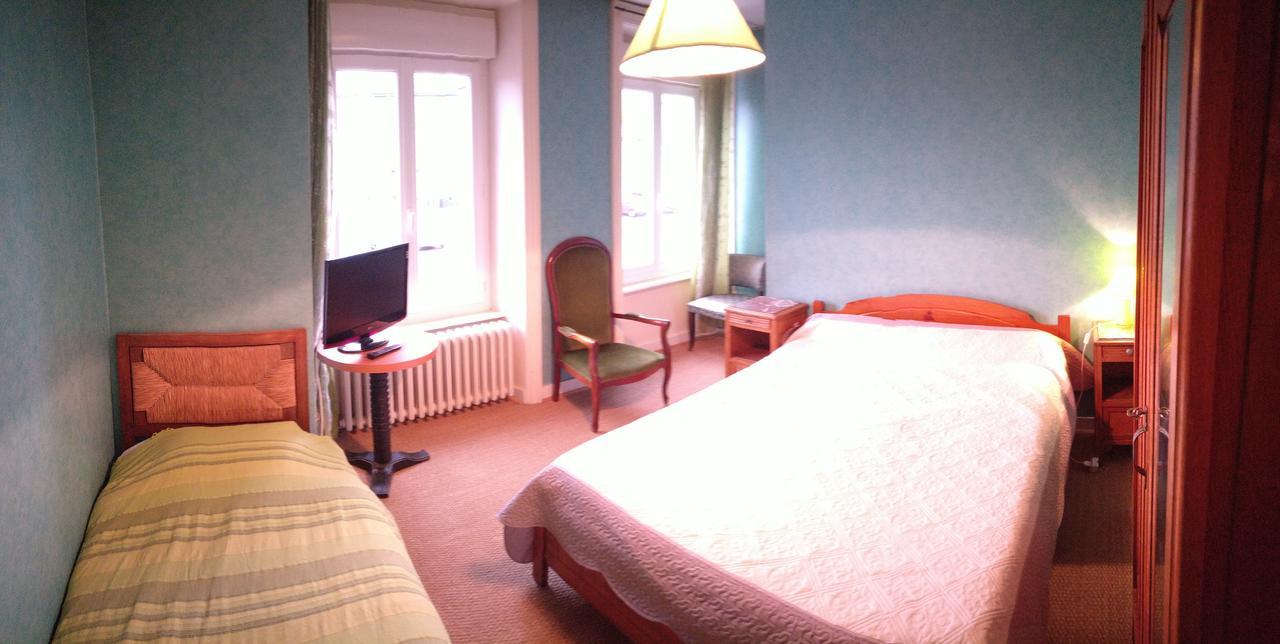 Hotel Le Chatiague Tence Exterior photo